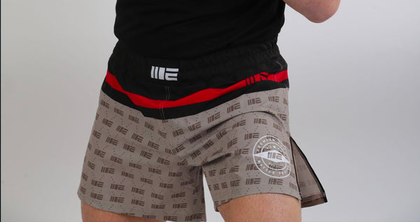 VICTORY SHORTS MMA HYBRID IMPACT BLACK/WHITE/RED – MSM FIGHT SHOP