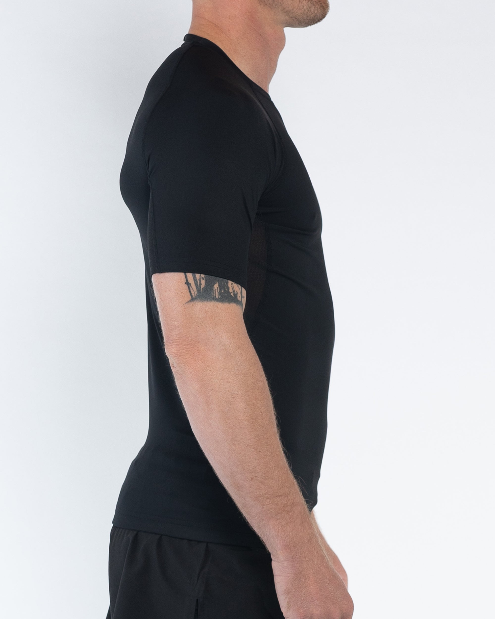 Rash Guard de manga curta Essential Series